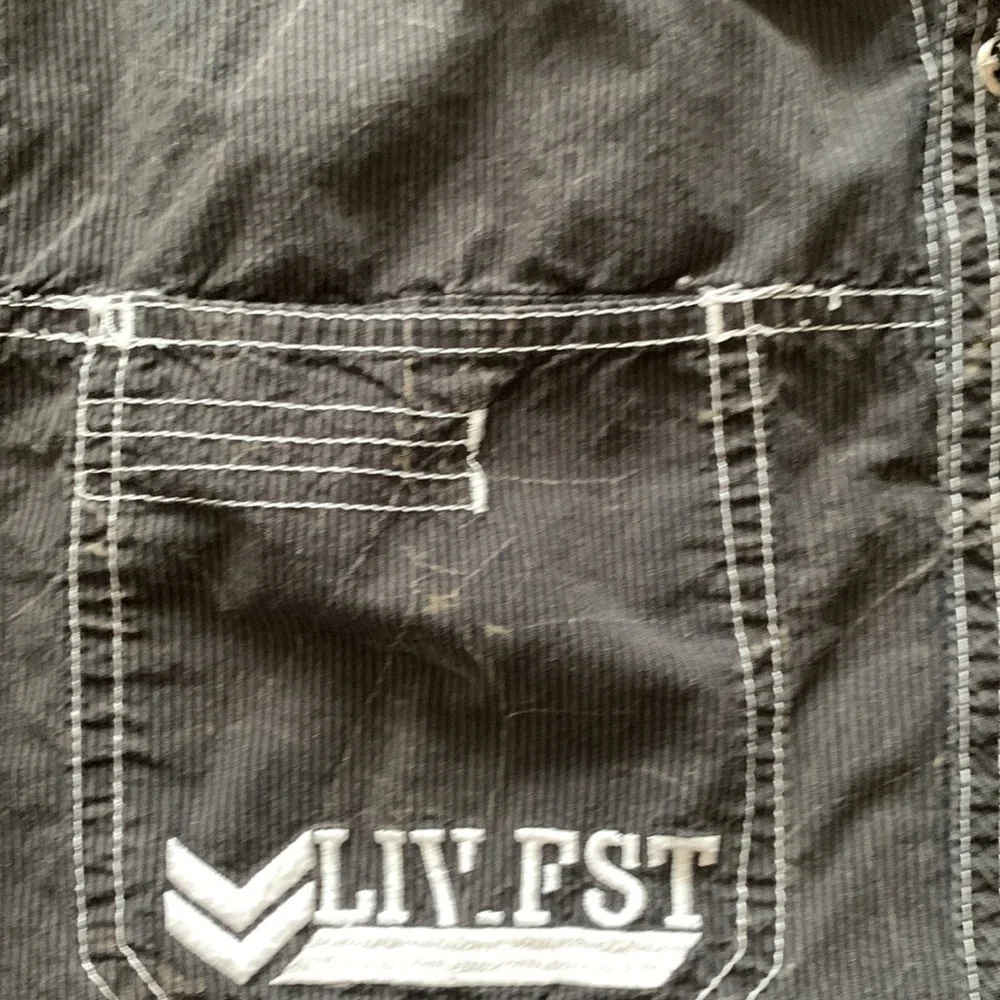 Affliction Men’s Button front distressed corduroy shirt. Size Medium. $FIRM$ - Picture 9 of 11
